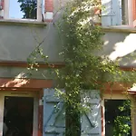 Δωμάτια σε οικογενειακή κατοικία Bugrane *