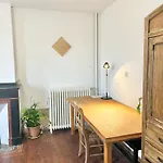 Δωμάτια σε οικογενειακή κατοικία Bugrane