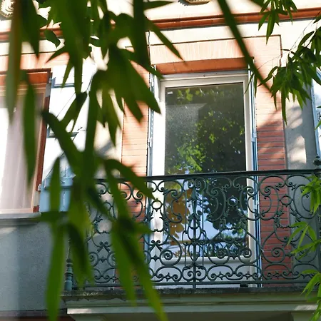 Bugrane Homestay Toulouse