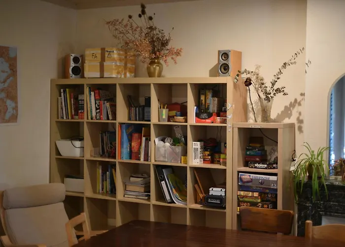 Bugrane Проживание в семье Тулуза