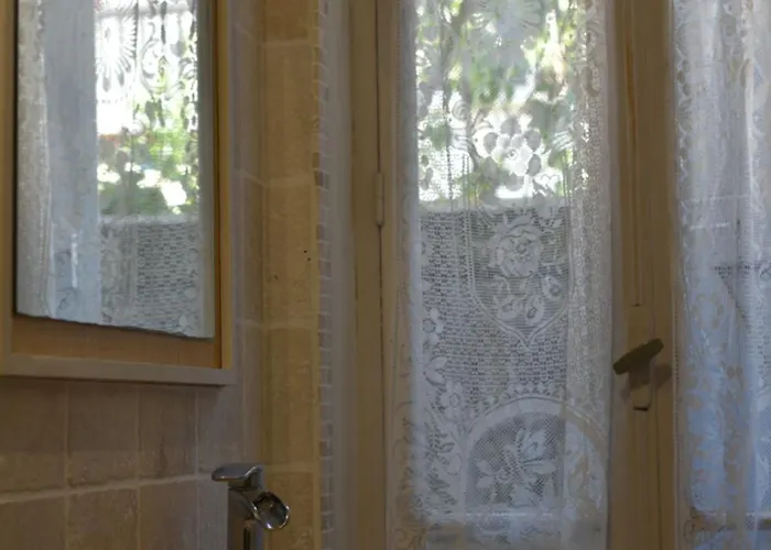 Bugrane בית אירוח